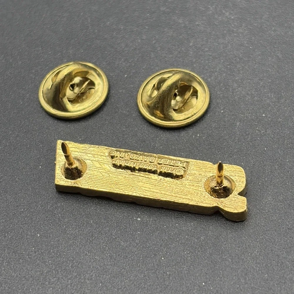 Portland‎ Trailblazers Blazers Gold Tone NBA Basketball Lapel Hat Pin